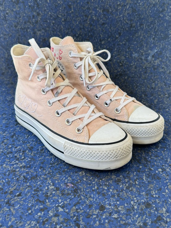 Converse Shoes - Converse Pink High-Top Platform Sneakers with Embroidered Hearts Women’s 8